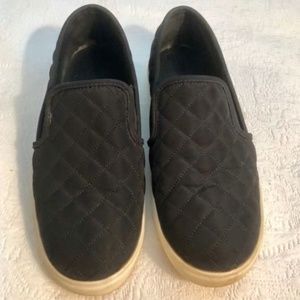 Mossimo Quilted Slip-On Sneakers